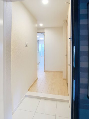 【玄関】 | ロイヤルガーデンシティ桑田町