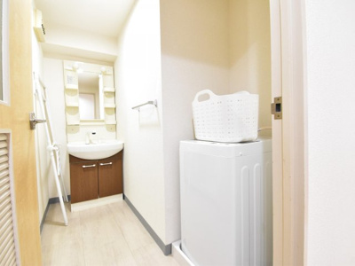 【洗面所】 | トラストビル | 実際は家具はありません。