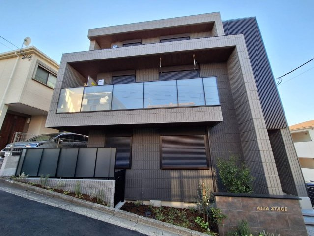 ＡＬＴＡ　ＳＴＡＧＥの外観