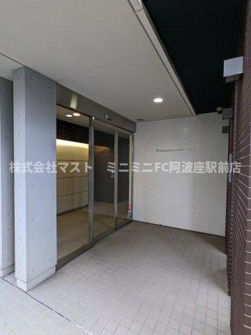 プリマベラ福島のエントランス