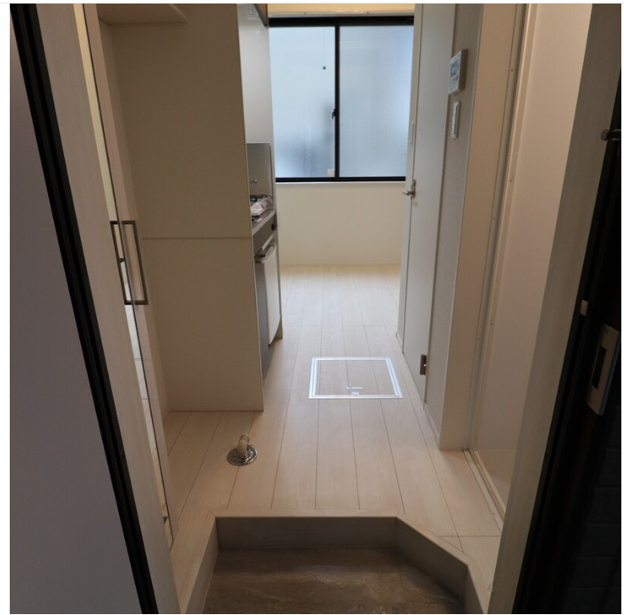 アレンデール西落合の玄関