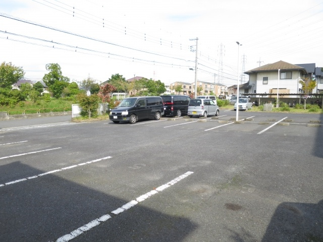 【駐車場】