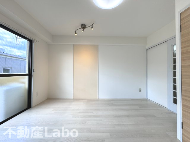 徳島市南昭和町１丁目の賃貸マンションの内装