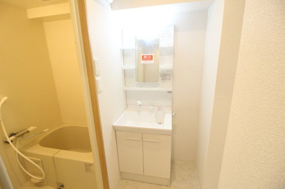 【洗面所】 | フィオーラマンション天王寺 | 独立洗面台