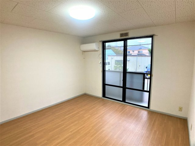 サンヴィレッジ富貴の居間・リビング