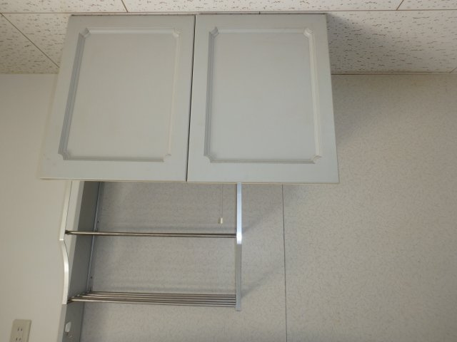 サンヴィレッジ富貴の収納|キッチン上収納