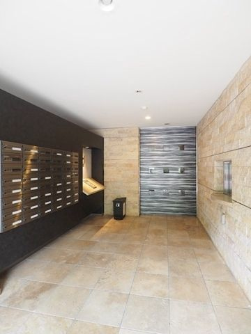 ラクラス木場公園のロビー