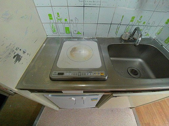 レ・ミニョンのキッチン