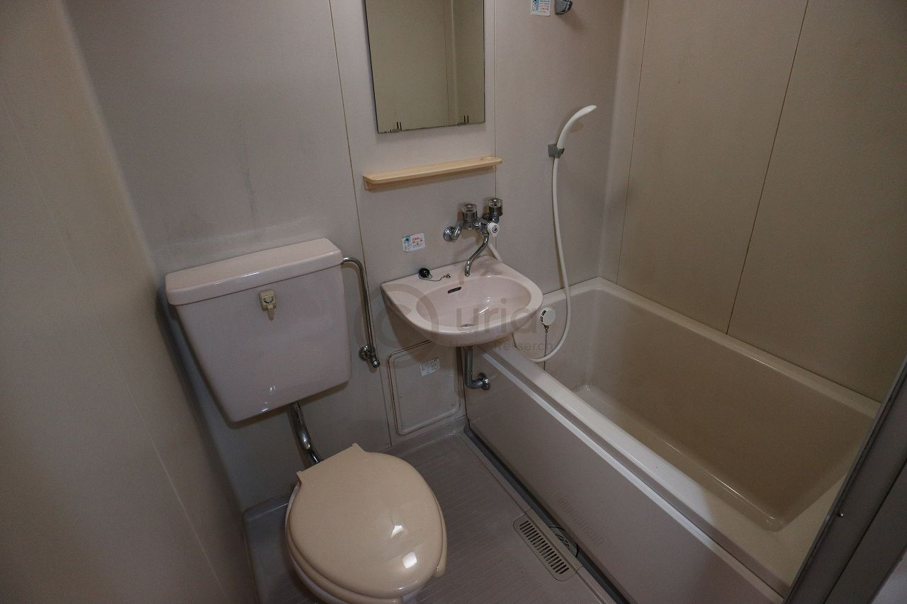 ジュネス深江の浴室