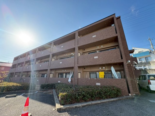 プラザハイツ二ツ屋C棟