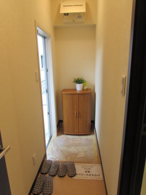 【玄関】 | ルーチェビアンカ | 靴箱があります。