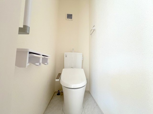 八王子市　大谷町　新築一戸建て　６期のトイレ