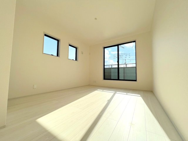 八王子市　大谷町　新築一戸建て　６期の洋室