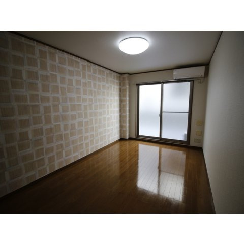 アンプルールフェール上福岡Ⅱの居間・リビング