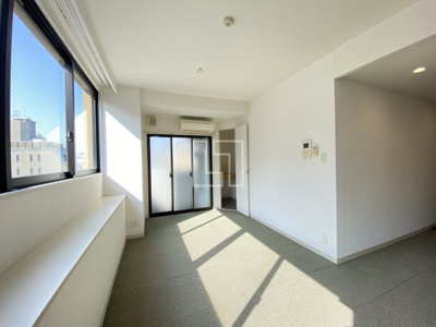 【居間・リビング】 | クリスタルブライト本町東 | クリスタルブライト本町東　リビング