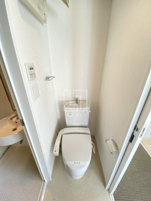 【トイレ】 | クリスタルブライト本町東 | クリスタルブライト本町東　温水洗浄便座