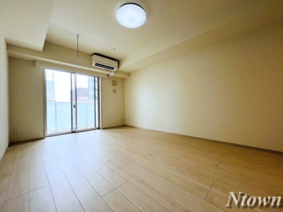 【その他】 | ディアレイシャス大須観音 | おしゃれな居間です