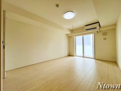 【居間・リビング】 | ディアレイシャス大須観音 | こちらの居間で趣味の時間をお楽しみください