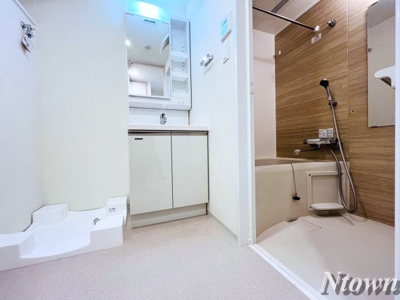 【洗面所】 | ディアレイシャス大須観音 | 脱衣スペースもあります