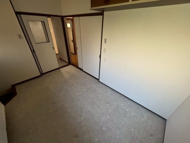 垂水区舞子坂三丁目戸建ての洋室