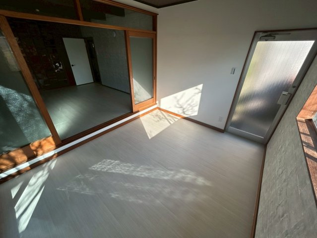 垂水区舞子坂三丁目戸建ての洋室