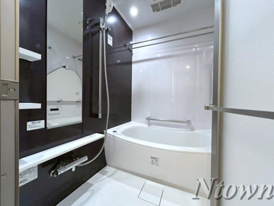 【浴室】 | プラウドタワー栄 | 落ち着いた空間のお風呂です