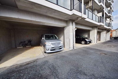 【駐車場】 | カレラエイト