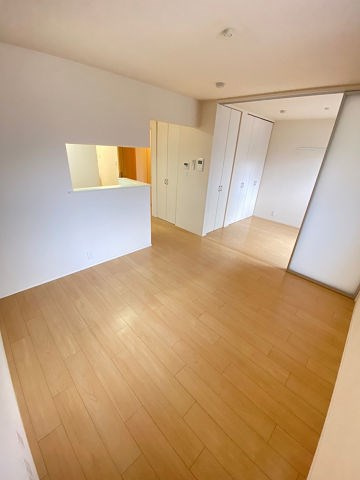 LOOP RESIDENCEの居間・リビング