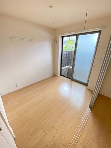 LOOP RESIDENCEの洋室