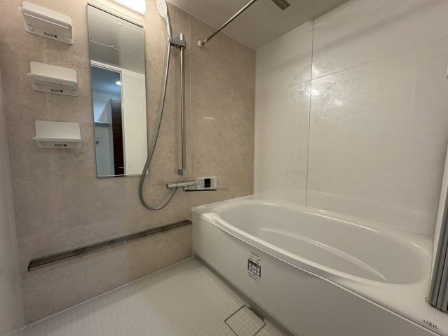 【浴室】 | シティパル春日セントレ | 浴室乾燥機付なので雨の日のお洗濯に活躍するのはもちろん、浴室をカラリと乾燥させられるのでカビ対策にも