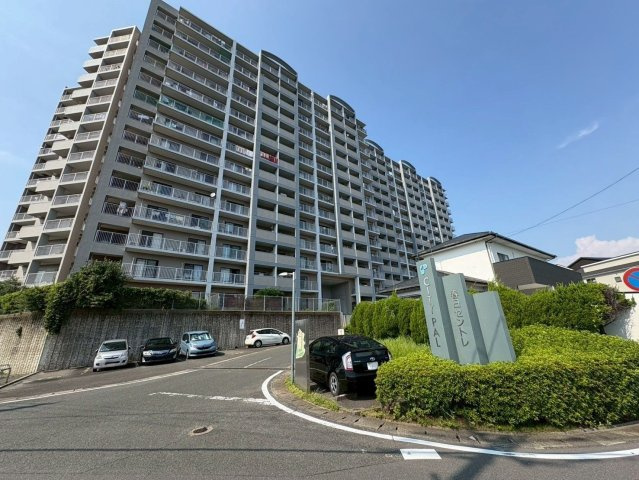 【外観】 | シティパル春日セントレ | 敷地内駐車場確保可能なので車をお持ちの方でも安心です。徒歩でもお買い物便利な好立地です