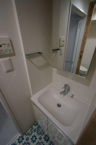 台東区日本堤２丁目の賃貸マンションの洗面所