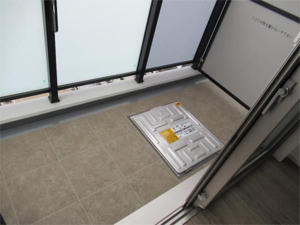 HY's 浅草のバルコニー