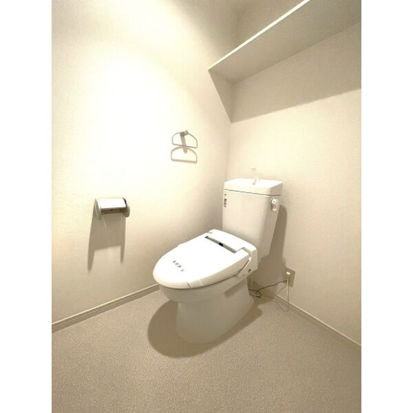 GRADOのトイレ|嬉しい温水洗浄便座付き♪