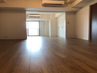 【居間・リビング】 | パークアクシス菊川ステーションイースト | ※写真は同タイプ住戸です。