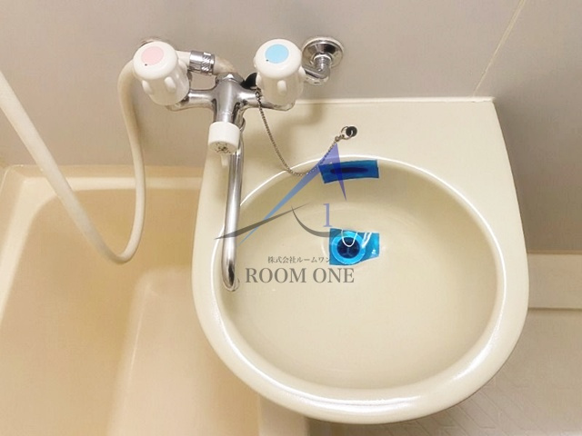 ロイヤルガーデン千鳥町の洗面所|洗面台です。