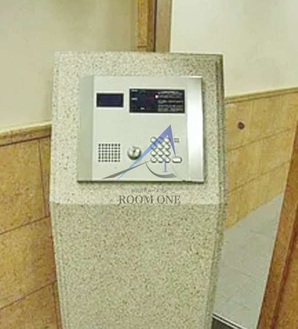 スカイコート都立大学第３のセキュリティ|オートロックです。