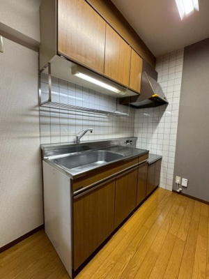 【キッチン】 | リバティ