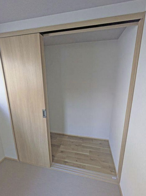 杉並区和泉1丁目貸戸建2Fの収納