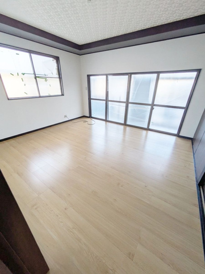 【洋室】 | 糟屋郡宇美町宇美１丁目　戸建て | 全居室6帖以上あるのでゆったりとしており、充実したプライベートを過ごせそうです