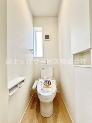 【トイレ】 | 裾野市水窪 新築一戸建て 1号棟 | 2Fのトイレです