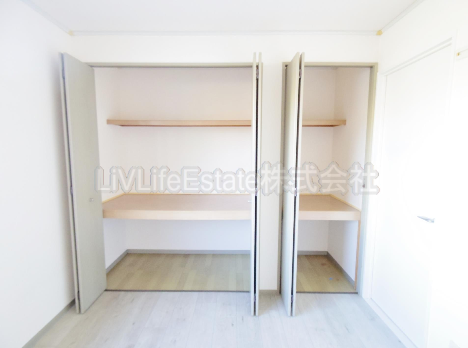 東村山市富士見町４丁目のアパートの収納