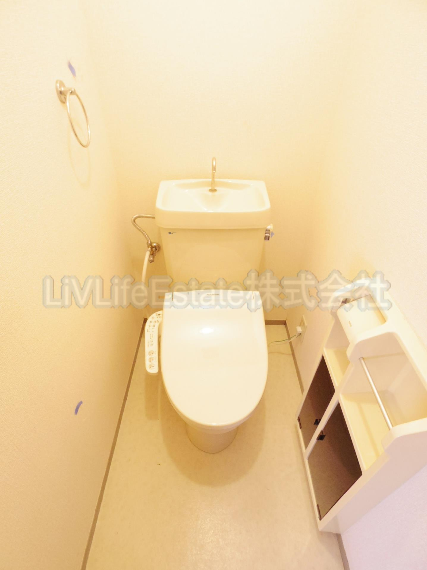 東村山市富士見町４丁目のアパートのトイレ