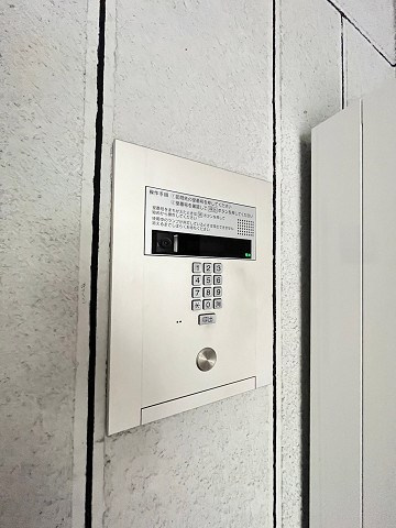 メゾン甲子園EASTの外観