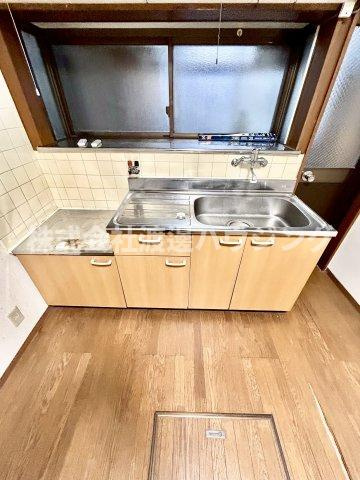 豊中市浜テラスハウスのキッチン
