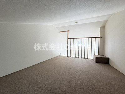 【寝室】 | ファミーユ今里