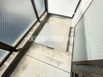 【バルコニー】 | ファミーユ今里