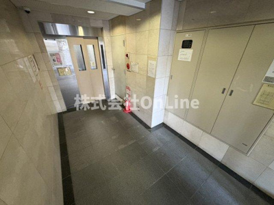 【ロビー】 | ファミーユ今里