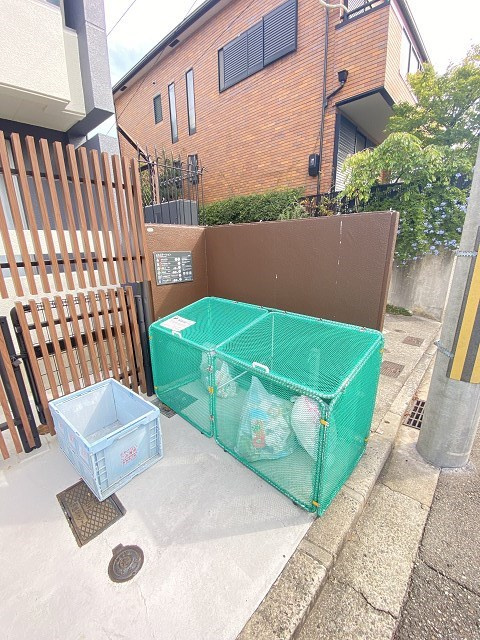 レジーナ西宮北口の外観