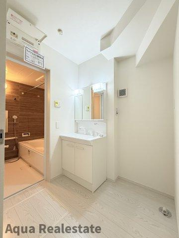 高松市西町　新築戸建の独立洗面台|独立洗面化粧台付き